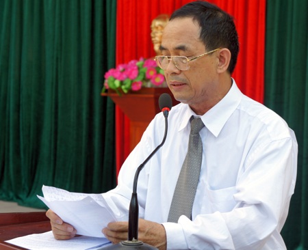 Phút chia tay, bịn rịn nghĩa thầy cô