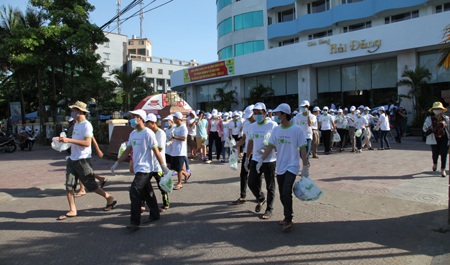 Đoàn viên thanh niên chung tay “Vì môi trường Xanh”