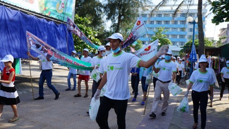 Đoàn viên thanh niên chung tay “Vì môi trường Xanh”