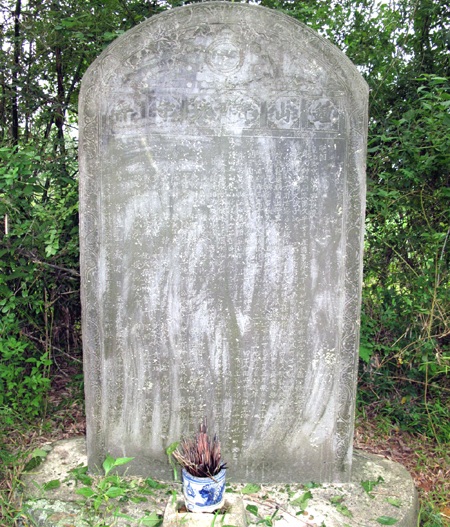 Bia hậu tại Chùa Đạt.