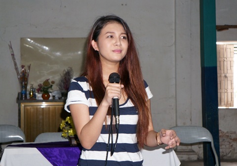 ...với các em ở Trung tâm khuyết tất Nghệ An và để lại nhiều niềm vui cho các em....