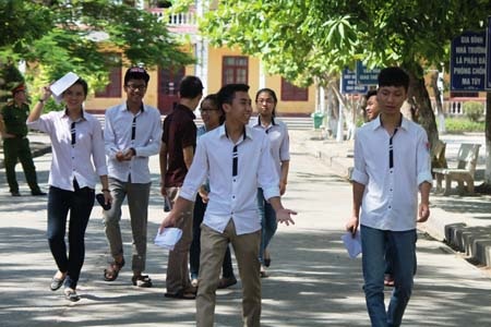 Đề thi tiếng Anh nhẹ nhàng - 8