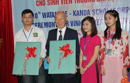 15 học sinh nghèo vượt khó được nhận học bổng Watanabe - Kanda - 3 15 học sinh nghèo vượt khó được nhận học bổng Watanabe - Kanda