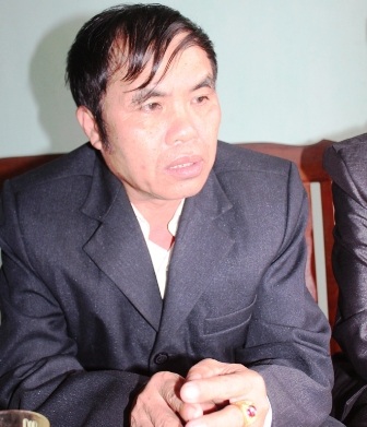 Thủ quỹ xã mang tiền hỗ trợ dân đi... đánh bạc