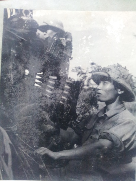 Tiểu đoàn 12, đơn vị pháo 37 đã bắn rơi máy bay phản lực thứ 300 tại TP Vinh.