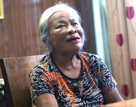 Anh hùng Lao động Hoàng Thị Liên.