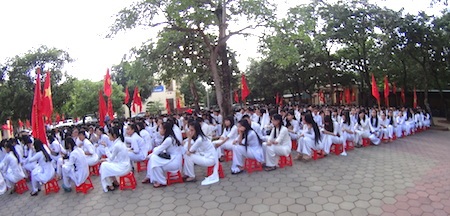 Nét đẹp tinh khôi nữ sinh THPT Phan Bội Châu ngày khai trường - 3 T