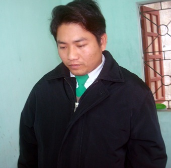 Giấu pháo nổ dưới giường ngủ - 3