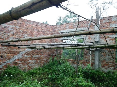 Trường học dang dở, học sinh "ở nhờ" nhà văn hóa xóm - 3