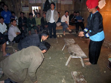 Ăn Tết cùng đồng bào Mông rẻo cao biên giới  - 2