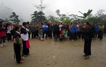 Ăn Tết cùng đồng bào Mông rẻo cao biên giới  - 5