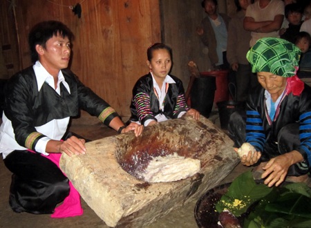 Ăn Tết cùng đồng bào Mông rẻo cao biên giới  - 4