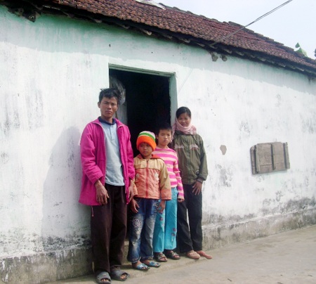 Một gia đình lao đao vì bệnh tật hành hạ - 2