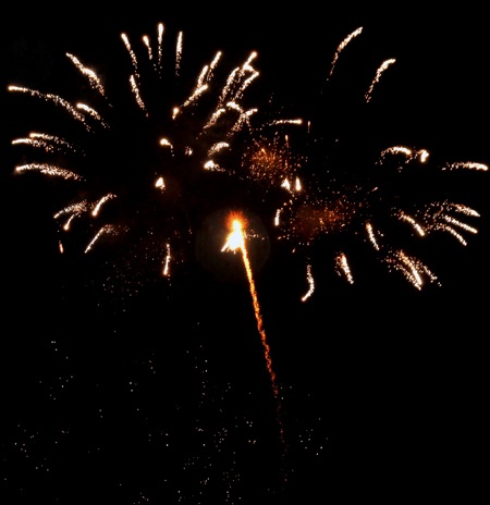 Mãn nhãn màn pháo hoa đêm giao thừa ở Quảng trường Hồ Chí Minh - 2