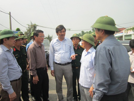 Các tàu cá về neo đậu an toàn tại cảng Cửa Lò.