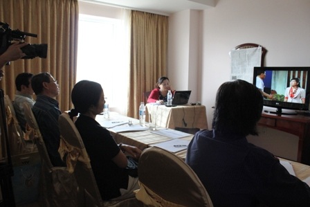 Giám khảo chấm thi tại Liên hoan Truyền hình toàn quốc lần thứ 32 tại Vinh.