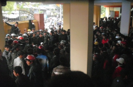 Đổ xô làm hộ chiếu sau Tết - 12