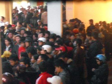 Đổ xô làm hộ chiếu sau Tết - 7