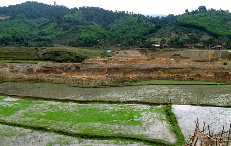 Xót xa nơi đầu nguồn “dòng suối đen” - 8