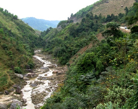 Xót xa nơi đầu nguồn “dòng suối đen” - 5