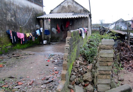 Bà ăn xin nuôi mộng học chữ cho cháu - 4