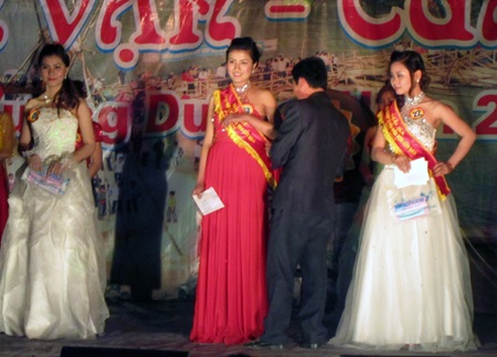 Duyên dáng người đẹp Đền Vạn - 20