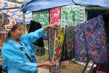 Núi Mẹ già mở hội  - 11