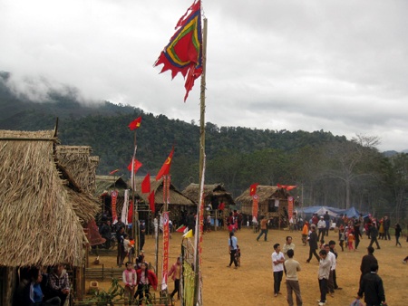 Núi Mẹ già mở hội  - 8