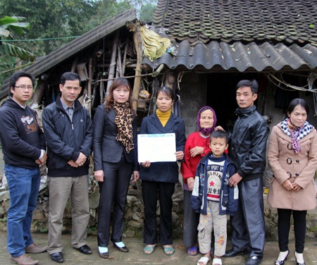 Thêm 44 triệu đồng đến với mẹ con chị Bùi Thị Mai - 1 Thêm 44 triệu đồng đến với mẹ con chị Bùi Thị Mai - 1