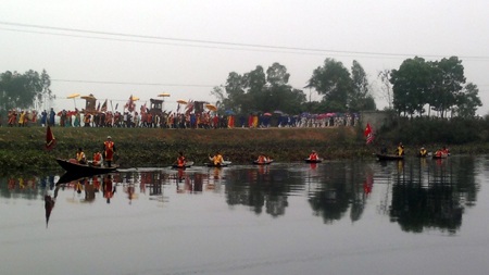 Khai hội Đền Hoàng  - 4