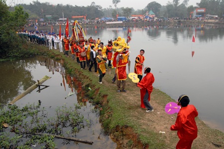 Khai hội Đền Hoàng  - 6