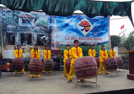 Khai hội Đền Hoàng  - 3