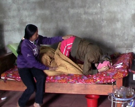 Những người đàn bà bất hạnh nằm chờ chết - 2