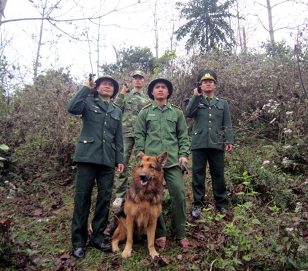 “Đồn là nhà, biên giới là quê hương...”