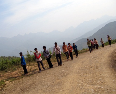 Nghệ An: Gần 900 học sinh bỏ học sau Tết - 1 Nghệ An: Gần 900 học sinh bỏ học sau Tết