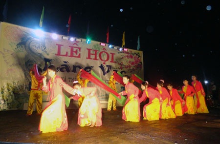 Tưng bừng lễ hội Làng Vạc 