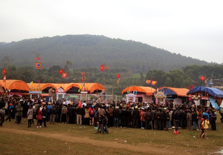 Tưng bừng lễ hội Làng Vạc 