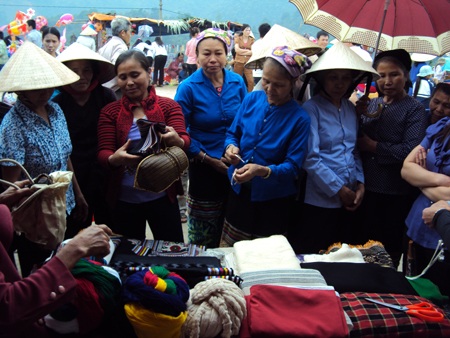 Linh thiêng Lễ hội Chín Mường