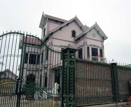 Phố biệt thự ở... “làng đồng nát”