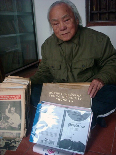 Cụ giáo làng 83 tuổi và kho tư liệu độc đáo