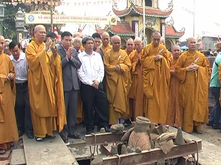 Lễ đúc chuông đồng lớn nhất Nghệ An 