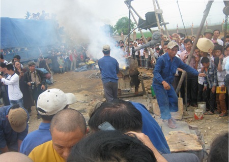 Lễ đúc chuông đồng lớn nhất Nghệ An 