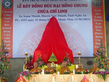 Lễ đúc chuông đồng lớn nhất Nghệ An 