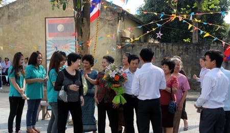 Học sinh Lào, Thái Lan đón Tết cổ truyền trên xứ Nghệ