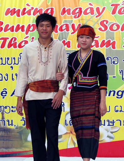 Học sinh Lào, Thái Lan đón Tết cổ truyền trên xứ Nghệ