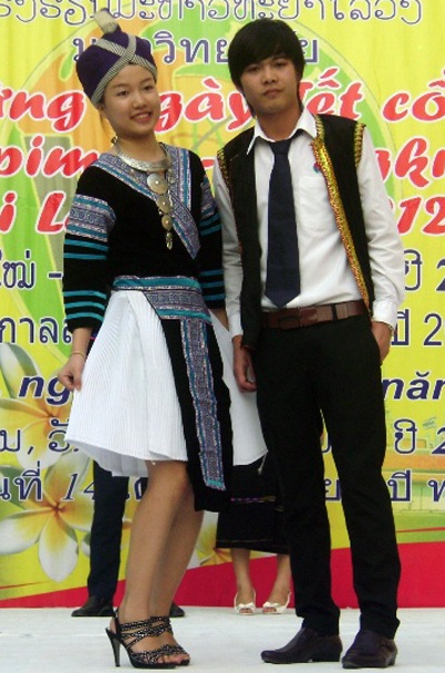 Học sinh Lào, Thái Lan đón Tết cổ truyền trên xứ Nghệ