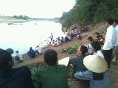 Tắm sông, 2 học sinh chết đuối