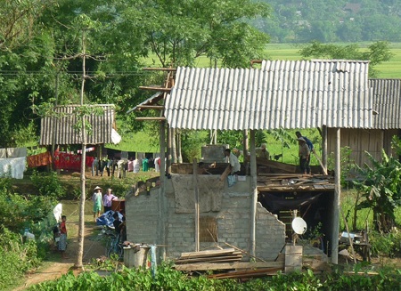 Về nơi lốc xoáy quét qua