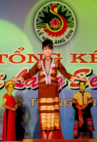 Duyên dáng người Làng Sen 2012