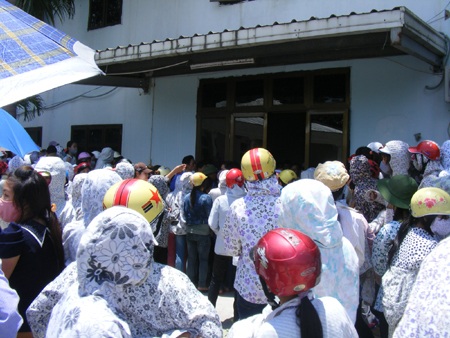 Công nhân Nghệ An lại tiếp tục biểu tình đòi quyền lợi